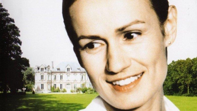 Une femme en blanc image