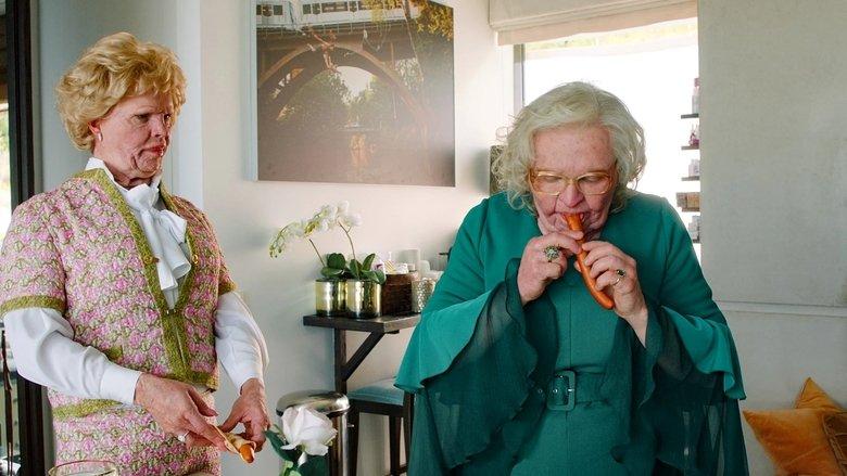 Søstrene ser på TV image