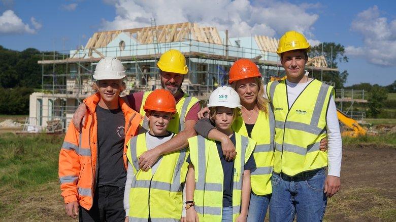 Sarah Beeny's New Life in the Country image