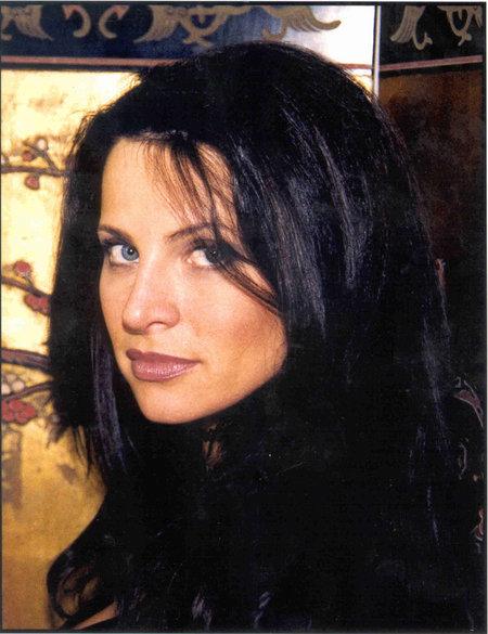 Tina Arning image