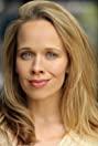 Ellie Beaven image