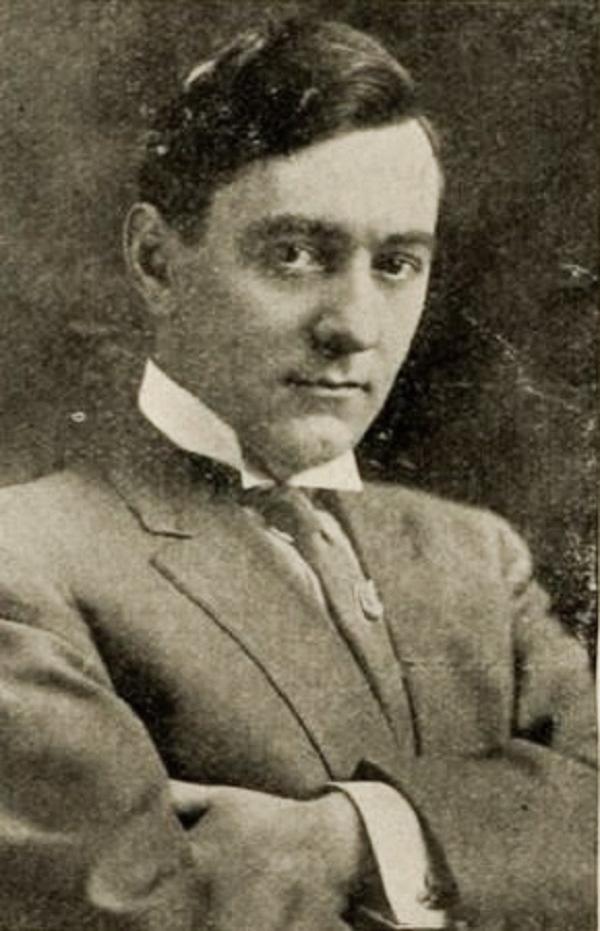 Gaston Bell image