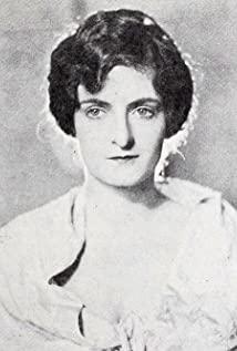Maxine Elliott Hicks image