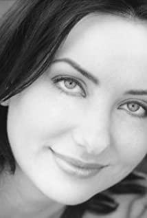 Heather Juergensen image