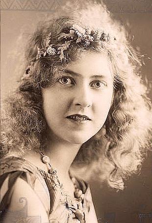 Gloria Grey image