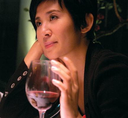 Sandra Ng image