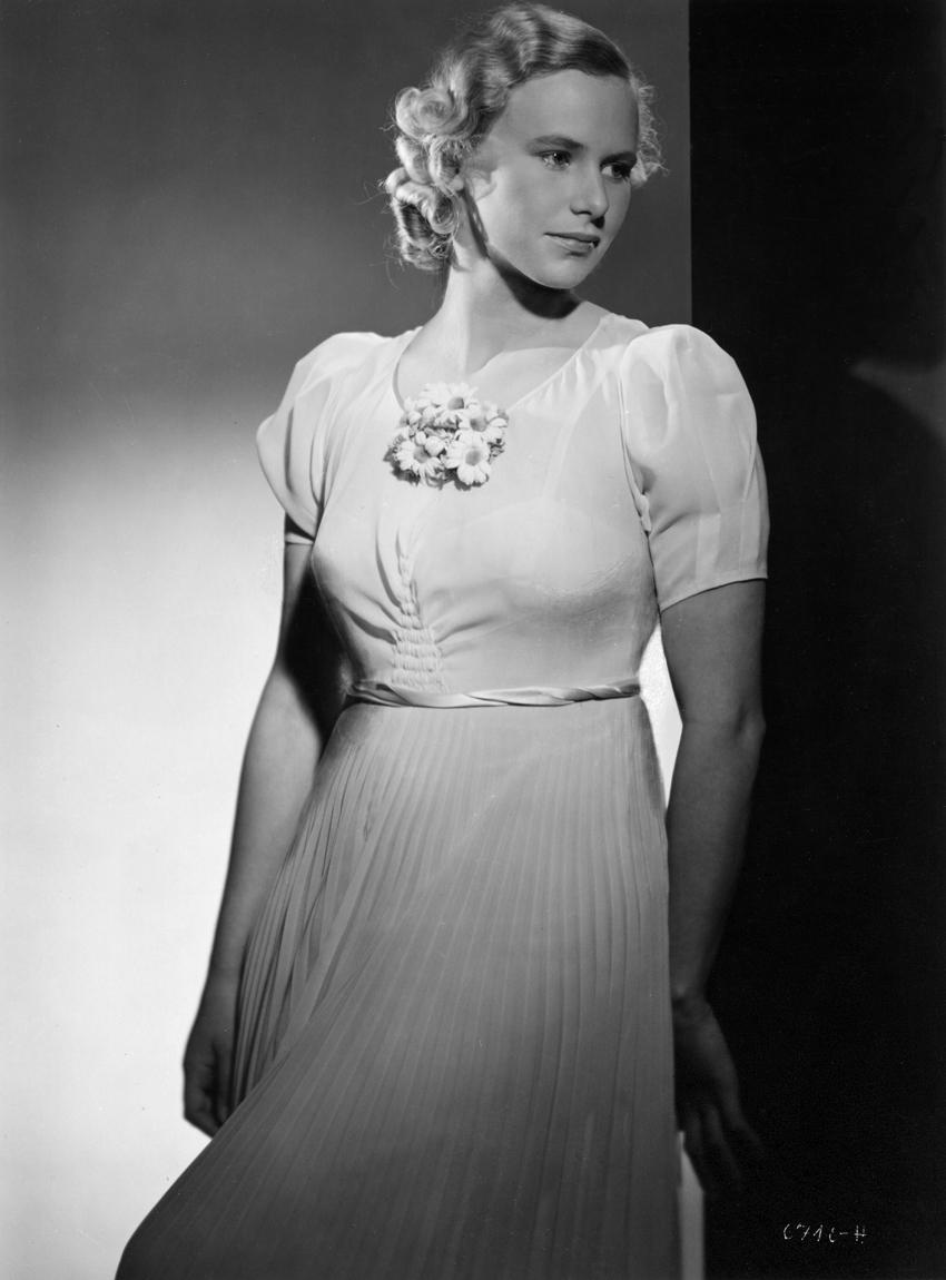 Helga Marold image