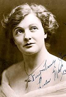 Lulu McConnell image