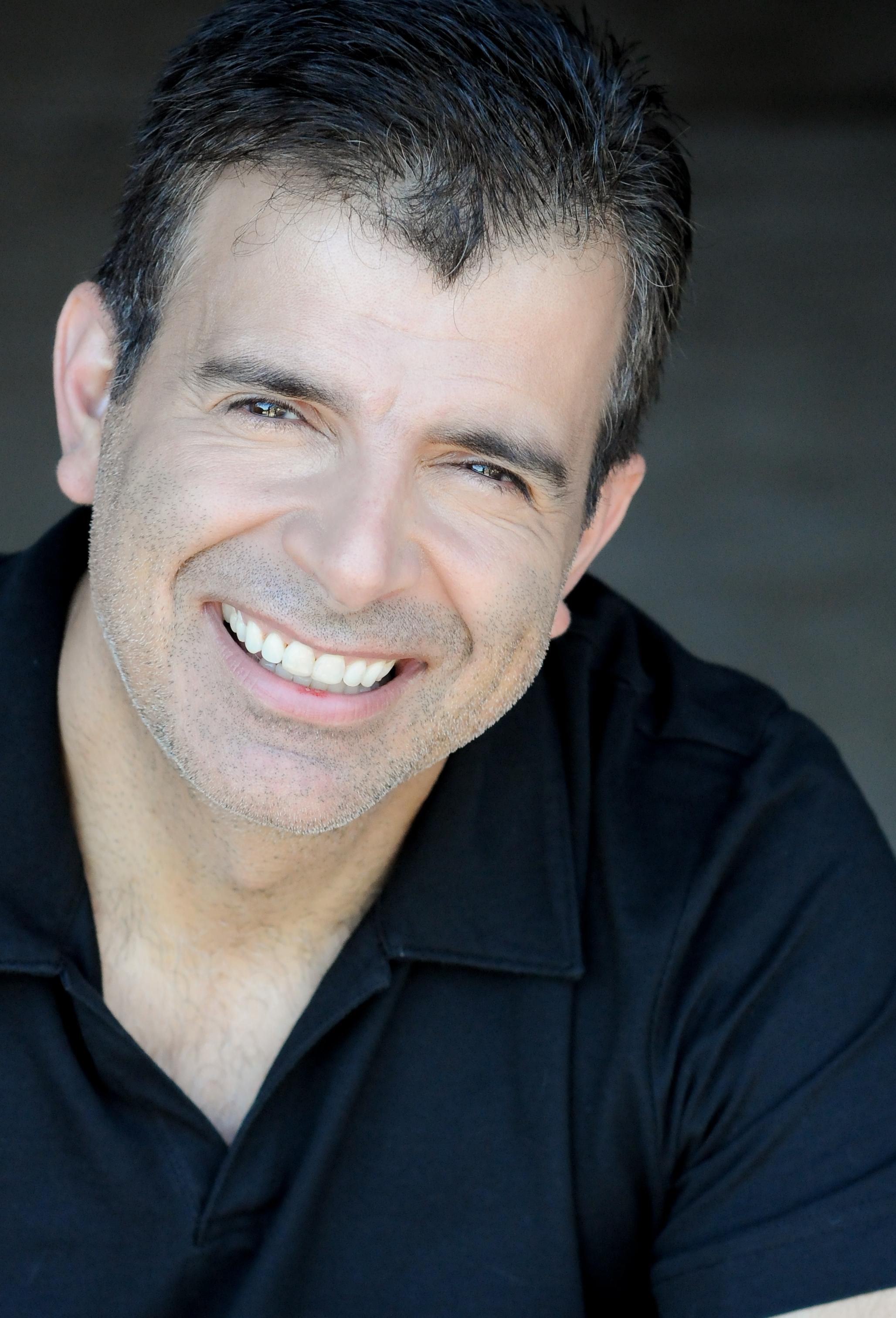 Mark Oliver image