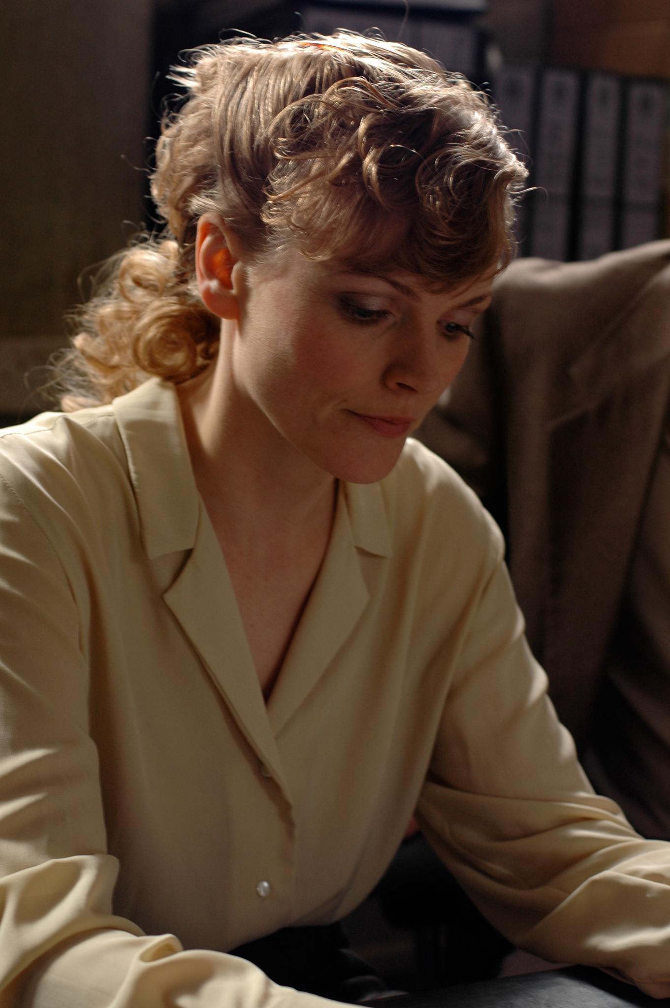 Maxine Peake image