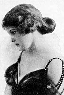 Norma Phillips image