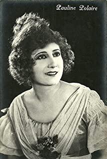 Pauline Polaire image