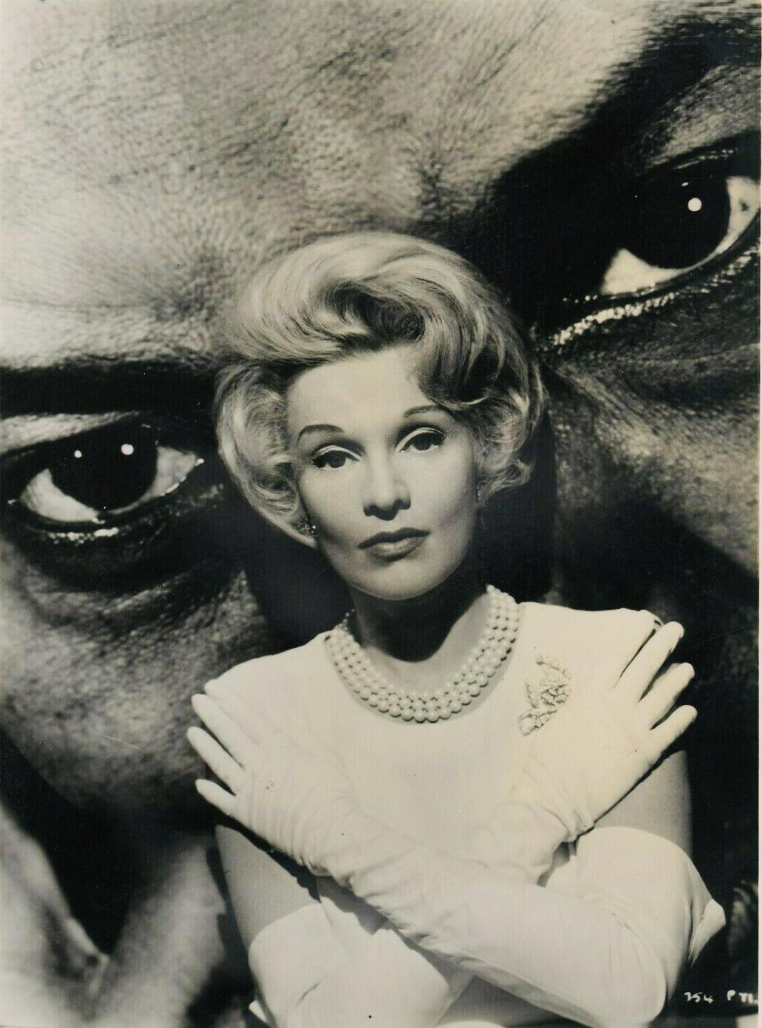 Marti Stevens image