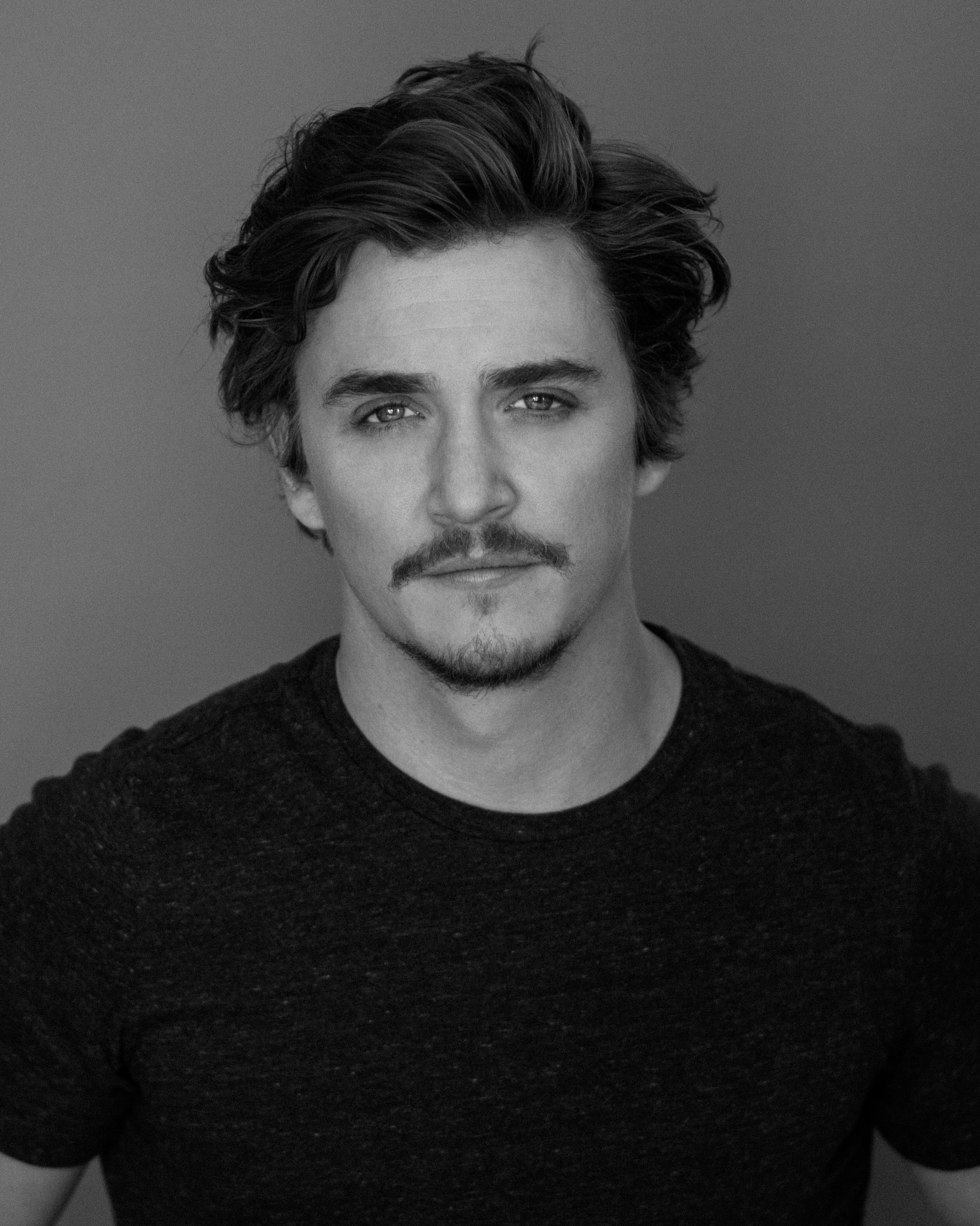 Kyle Gallner image