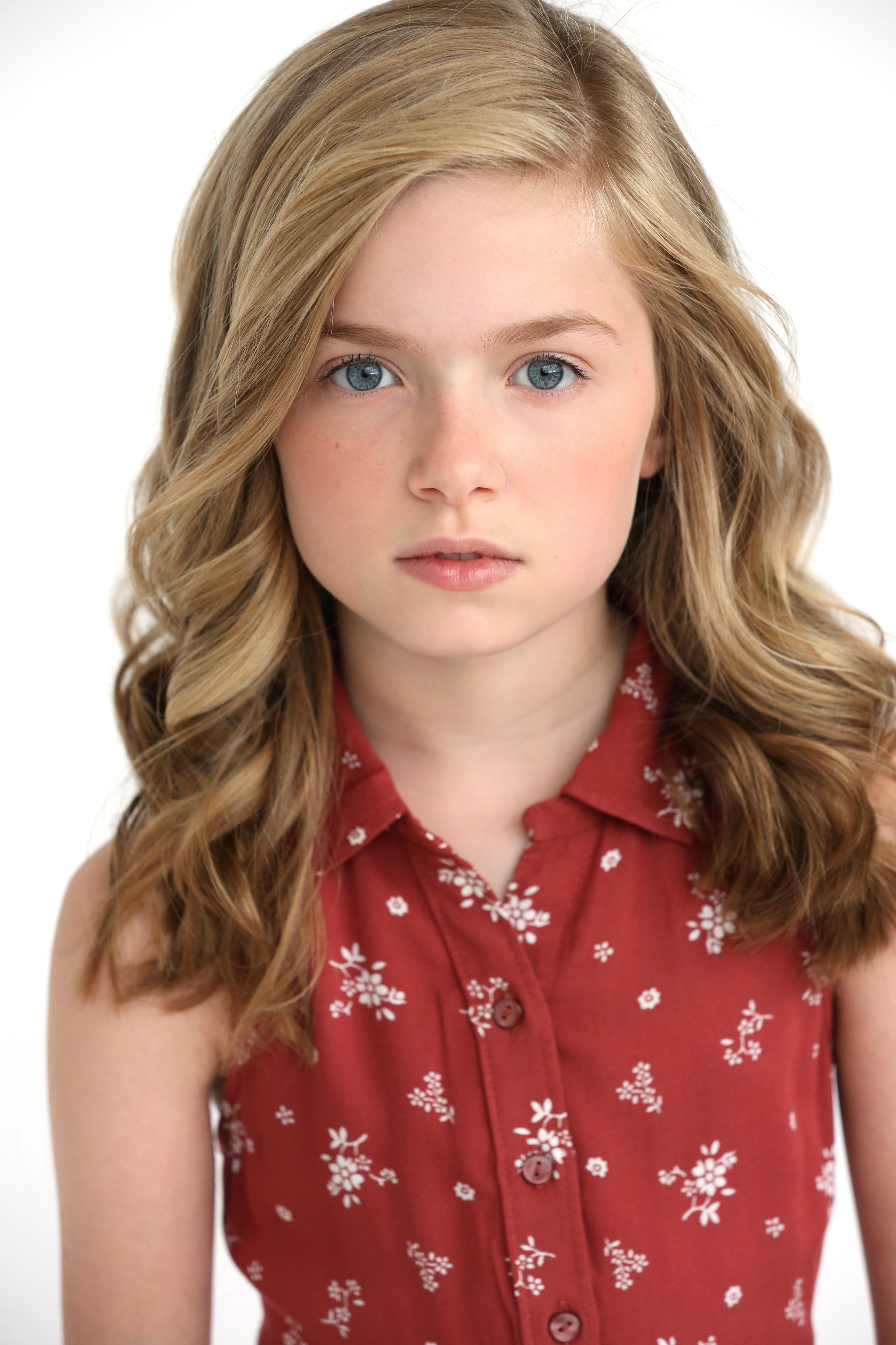 Cate Elefante image