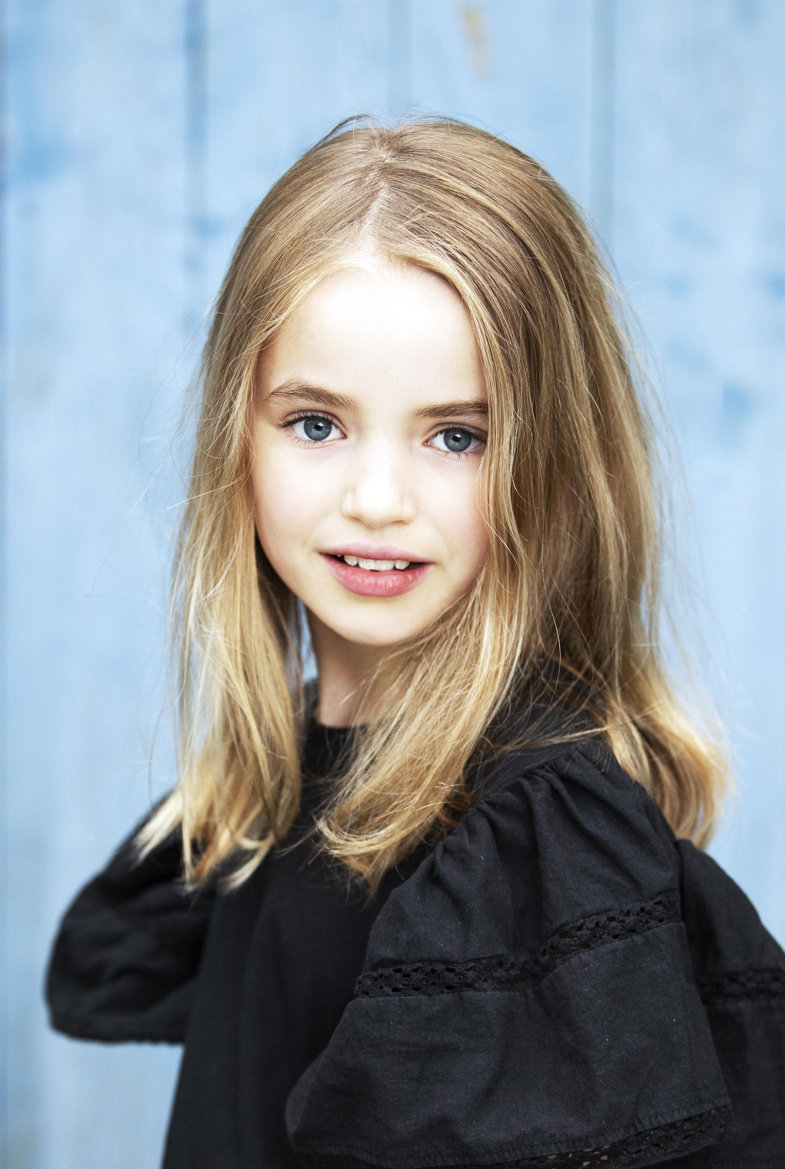 Nell Fisher image