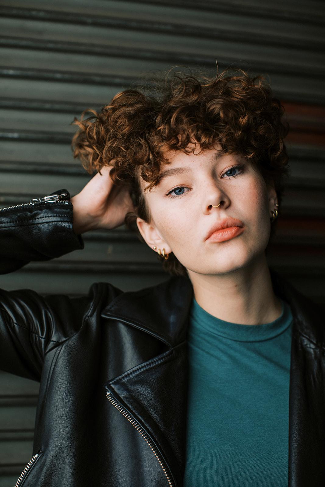 Alexandra Roberts image