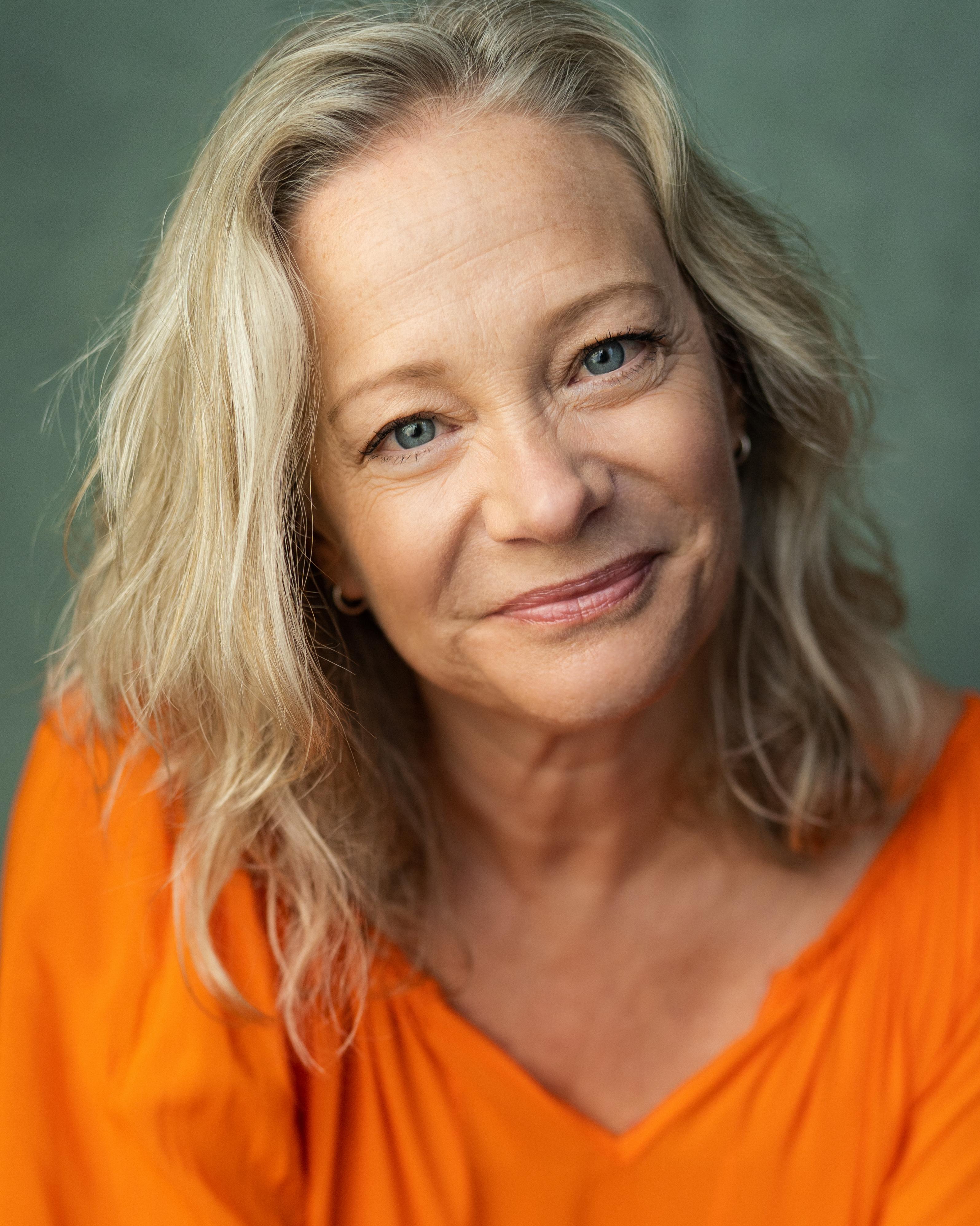Emma Cater image