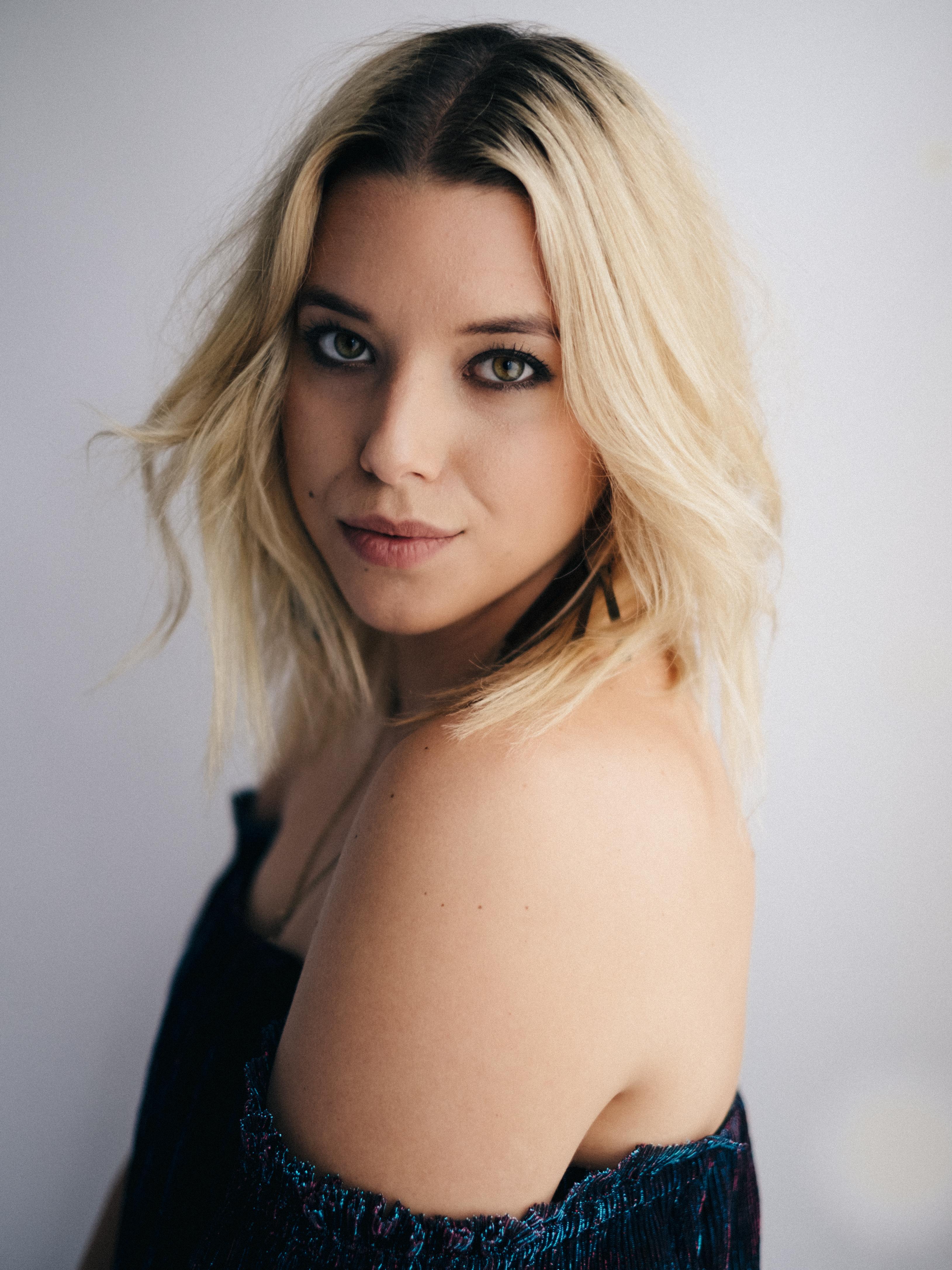 Carlie Casey image