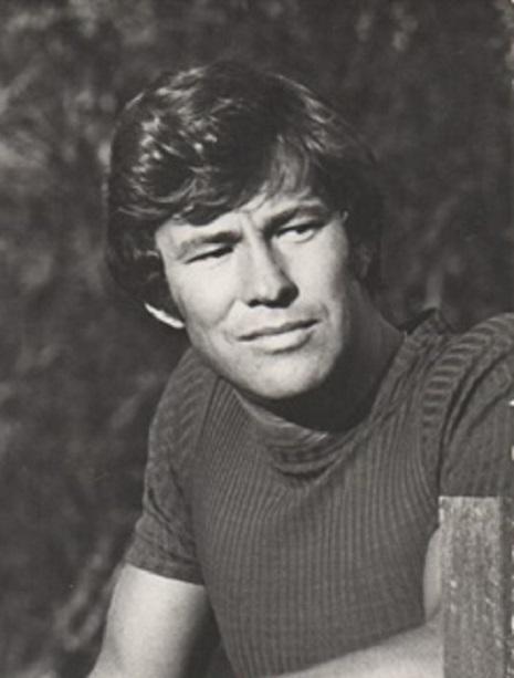 Gary Bond image
