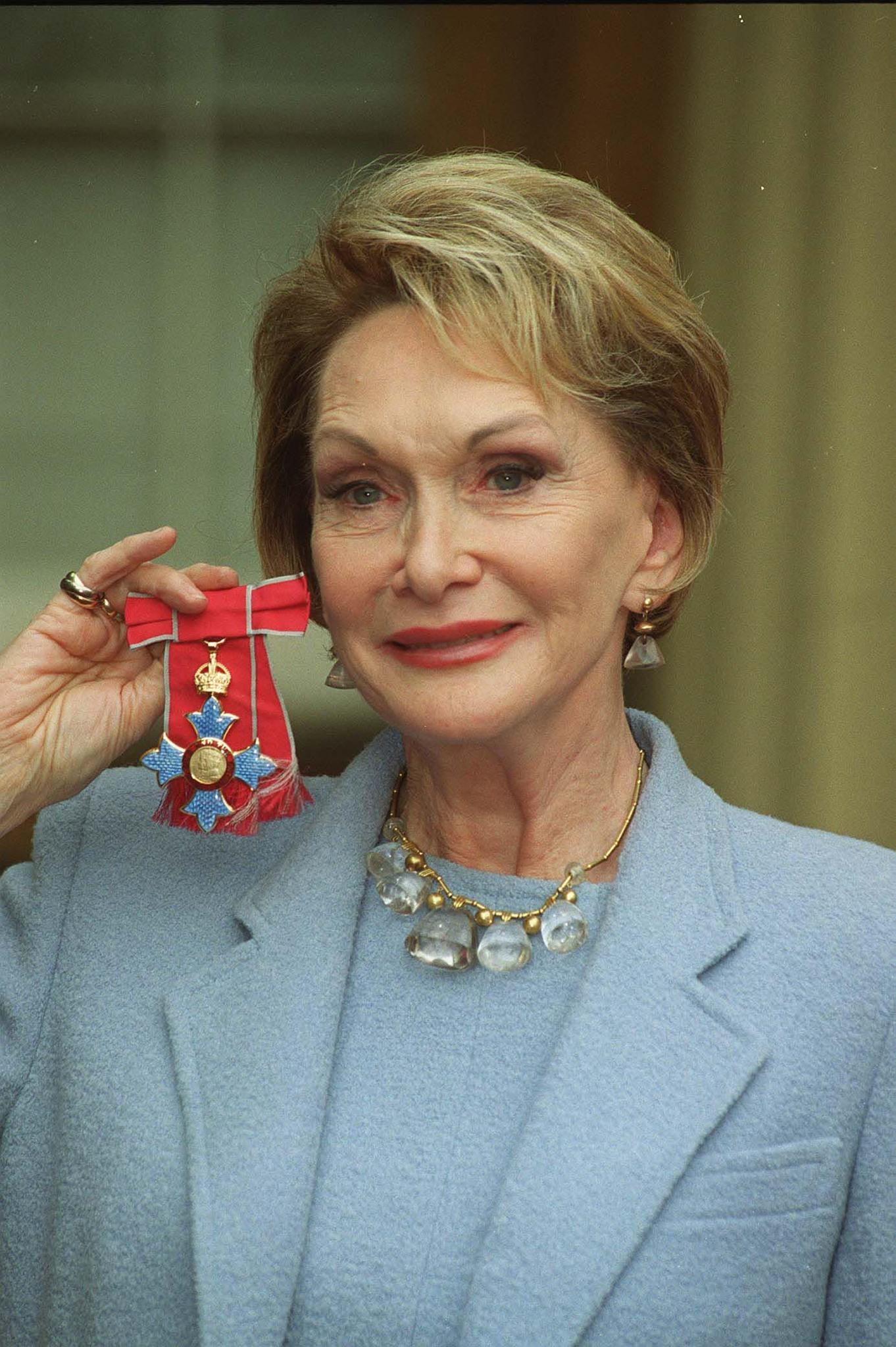 Siân Phillips image