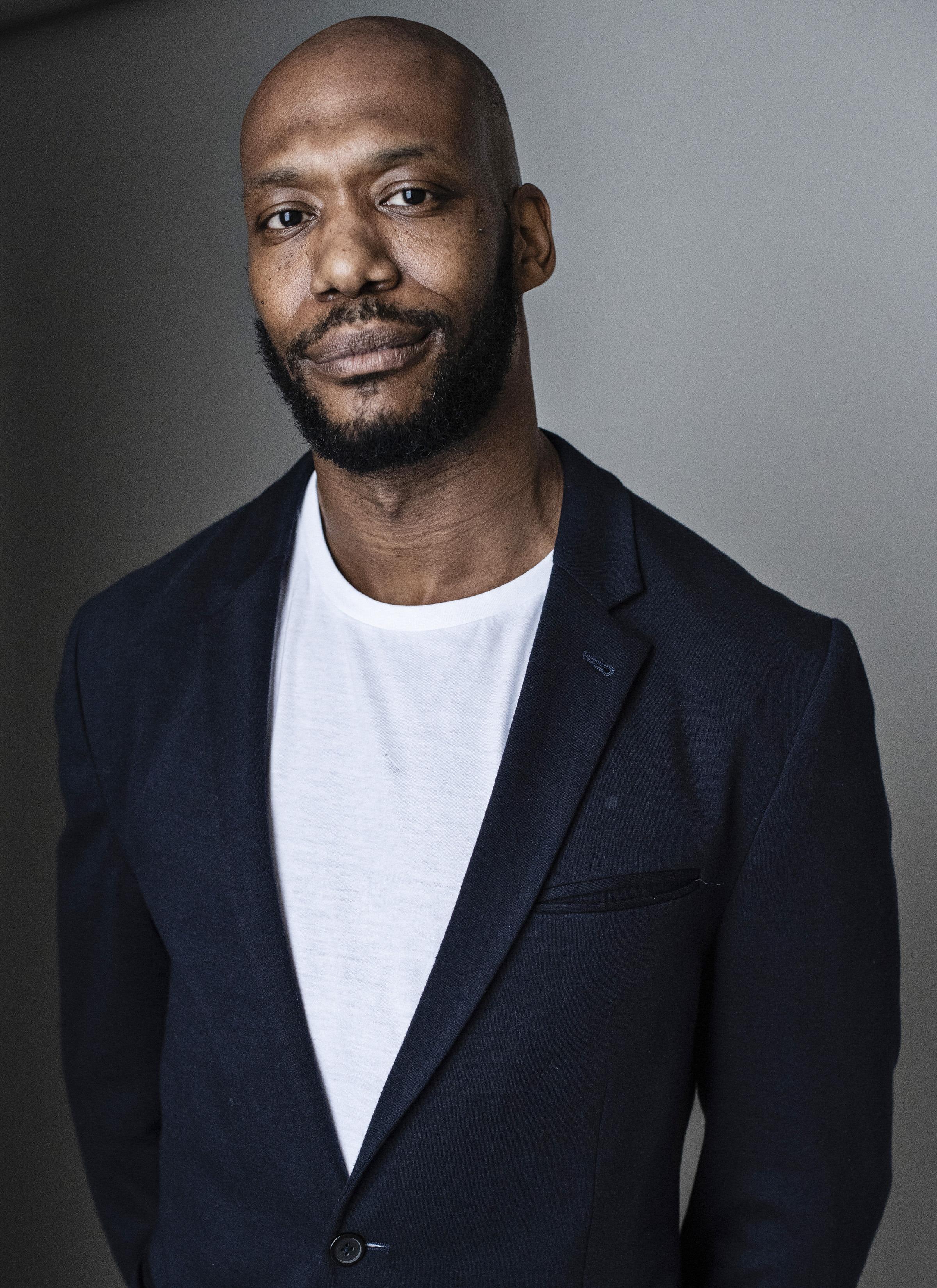 Mark Oliver image