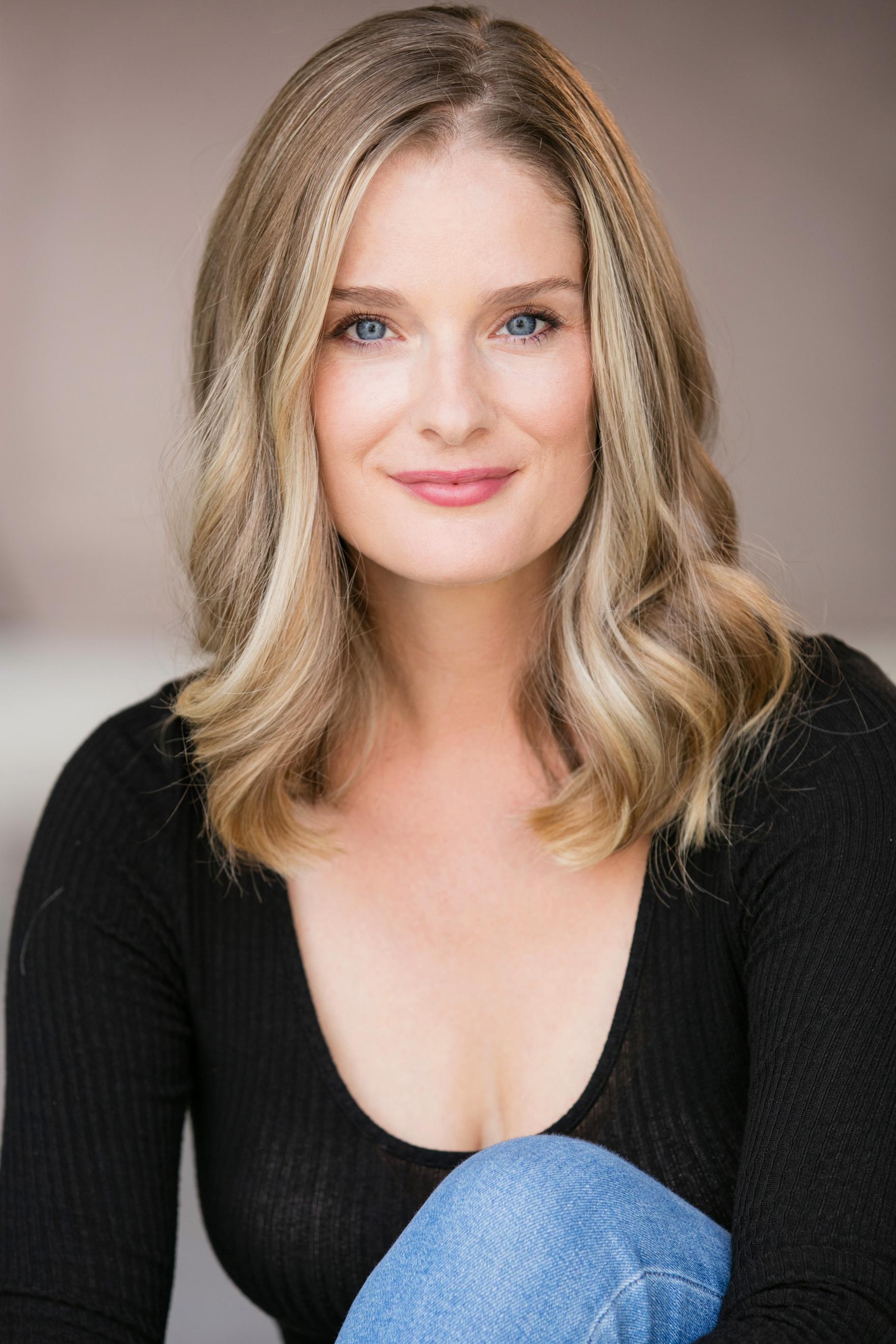 Elizabeth Sandy image