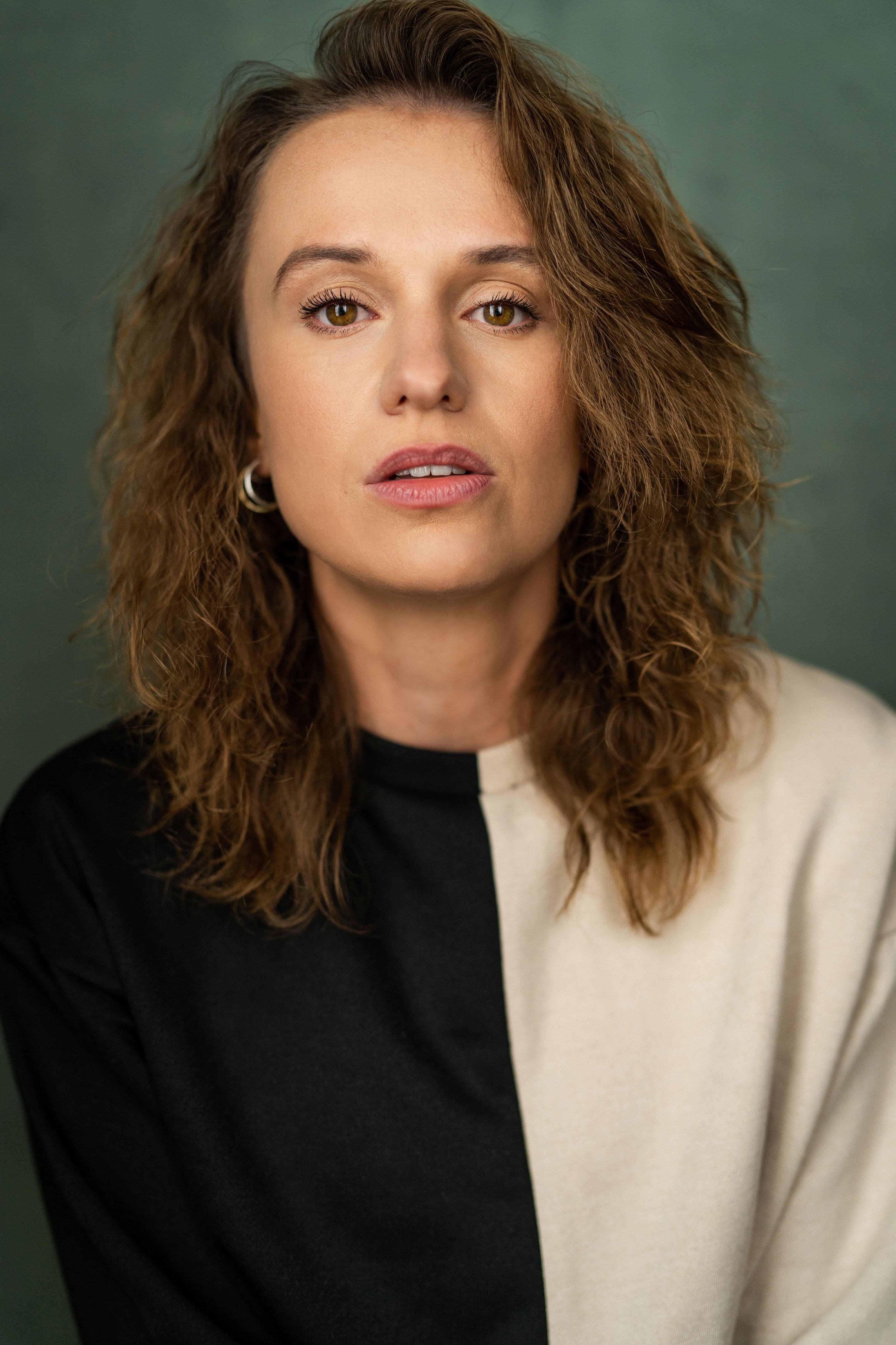 April Kelley image