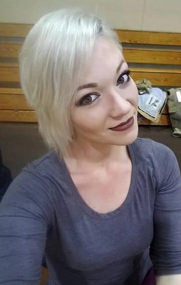 Holly Petty image