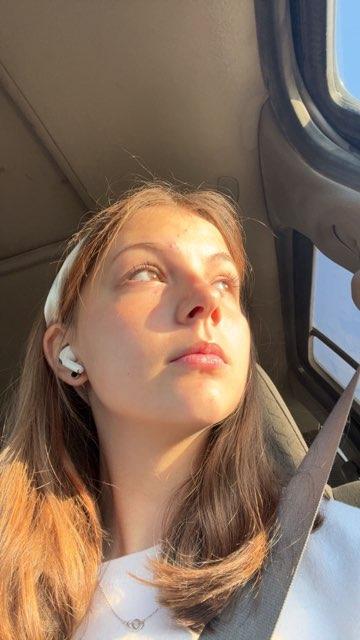 Lillie profile photo