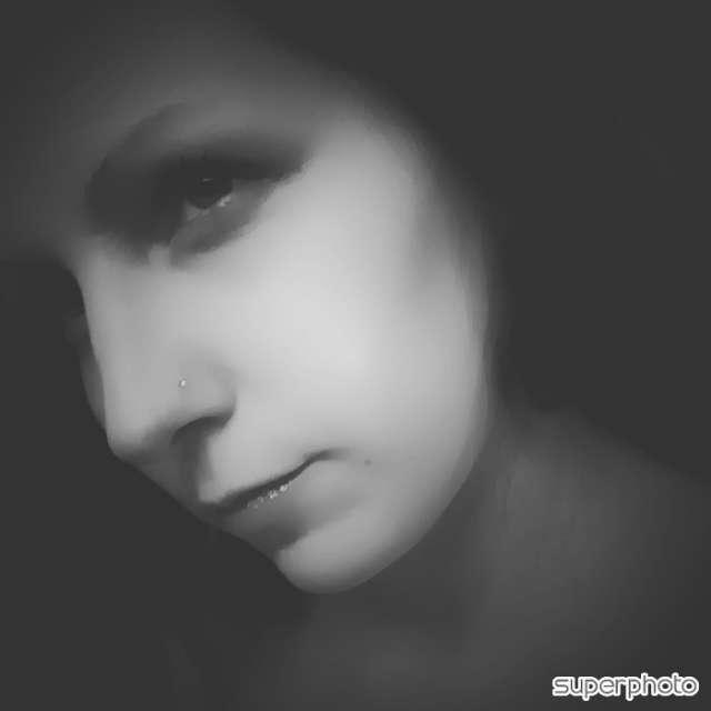 nakedlaughing profile photo