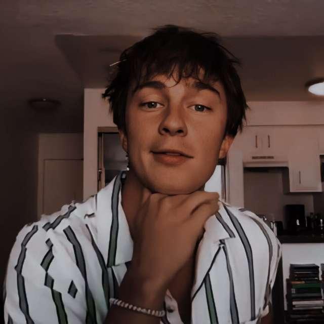 Karly profile photo