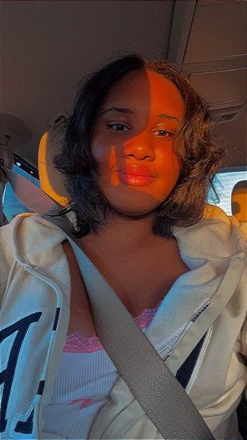 Naomi profile photo
