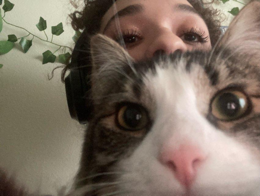 Lola profile photo