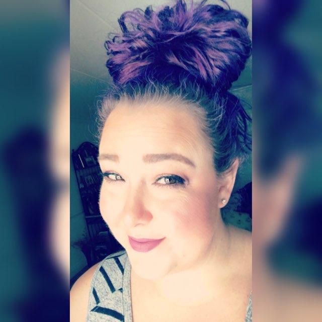 Julie profile photo