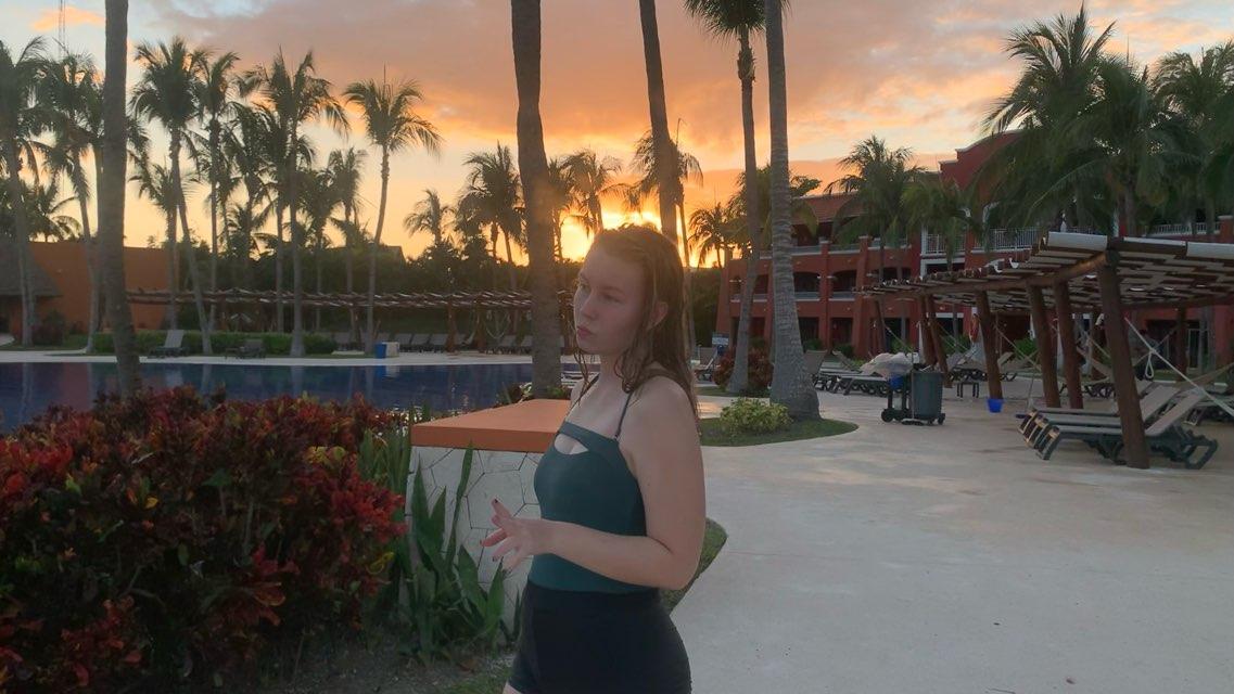 rae profile photo